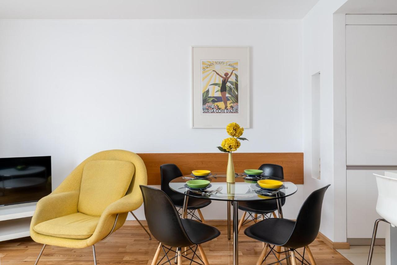 Modern Apartments With Free Parking Spot คราคูฟ ภายนอก รูปภาพ